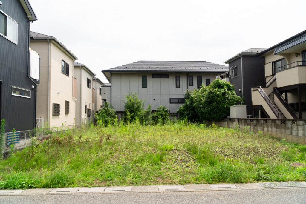 庭の緑に包まれる、陽だまりの平屋（デモ） 施工前